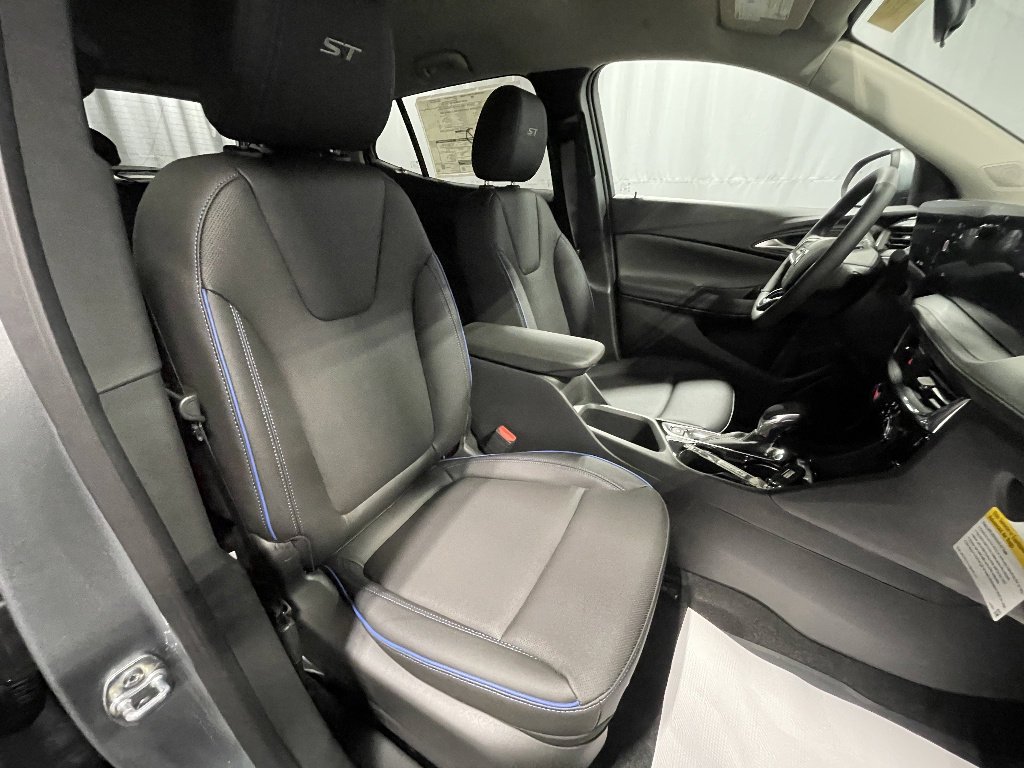 2026 Buick Encore GX Sport Touring - Photo 17