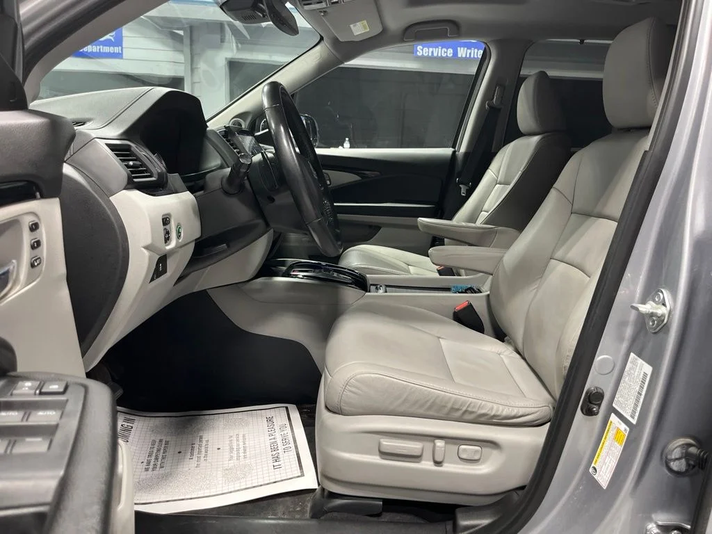 2021 Honda Pilot Touring - Photo 11