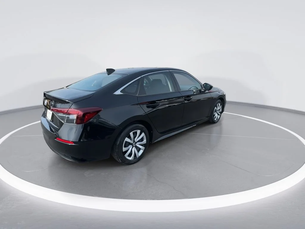 Used 2025 Black Honda LX image 8