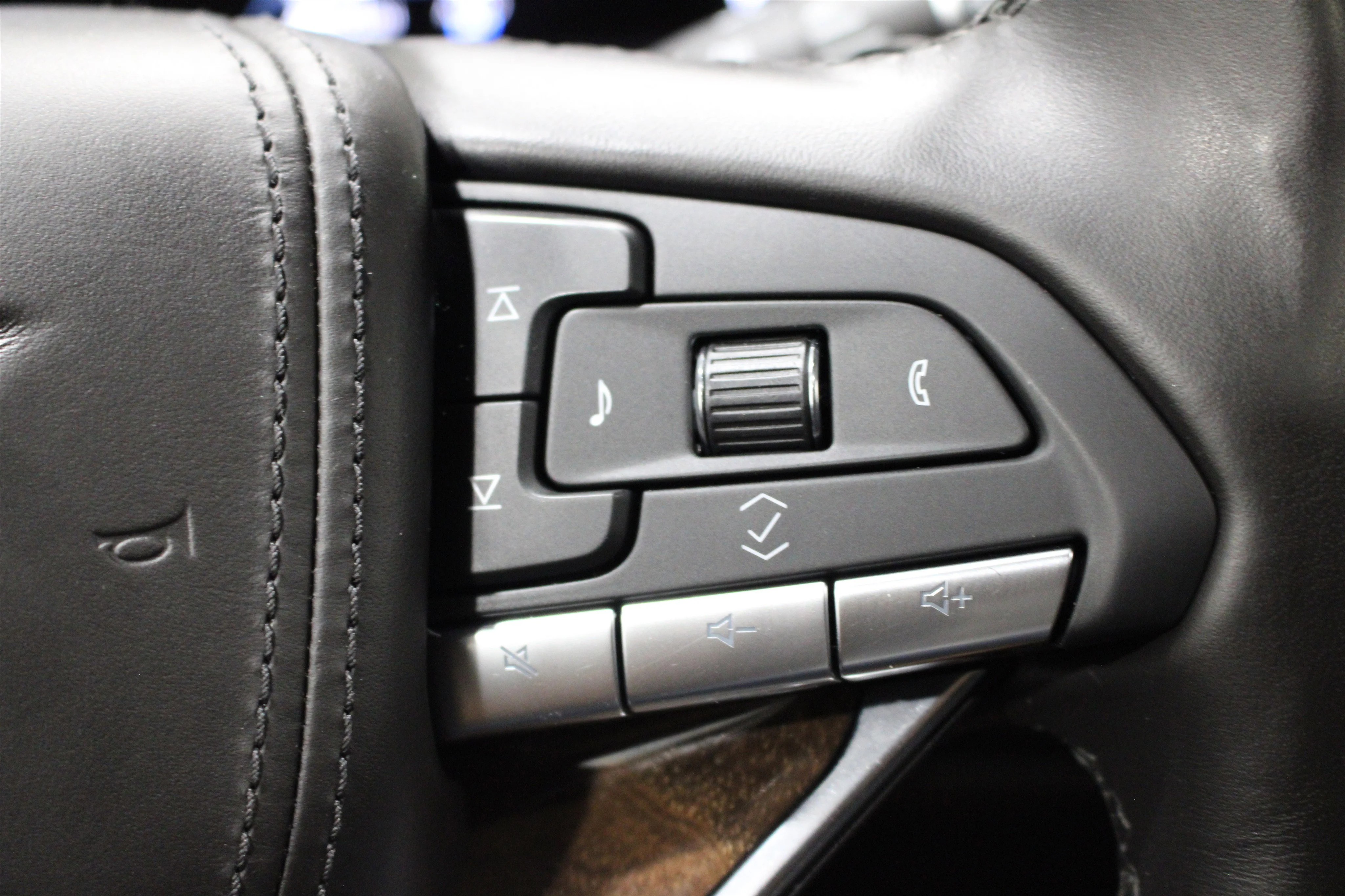 2023 Cadillac Escalade ESV Sport Platinum - Photo 12