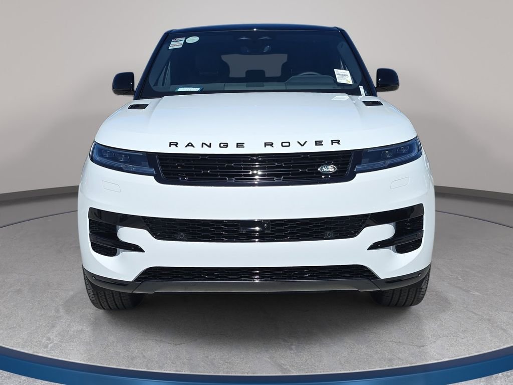 New 2026 Fuji White Land Rover SE image 2