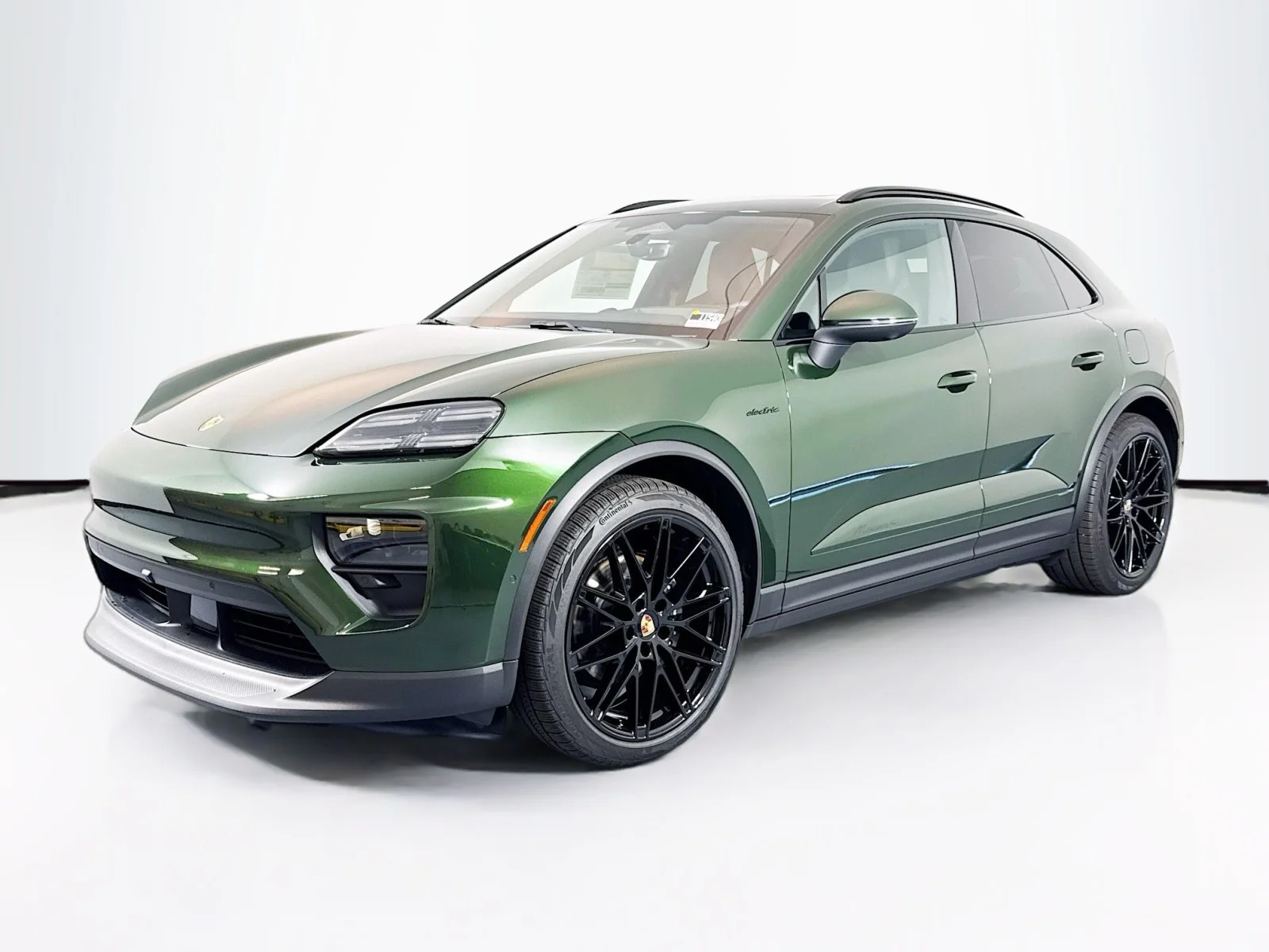 New 2024 Macan Electric 4