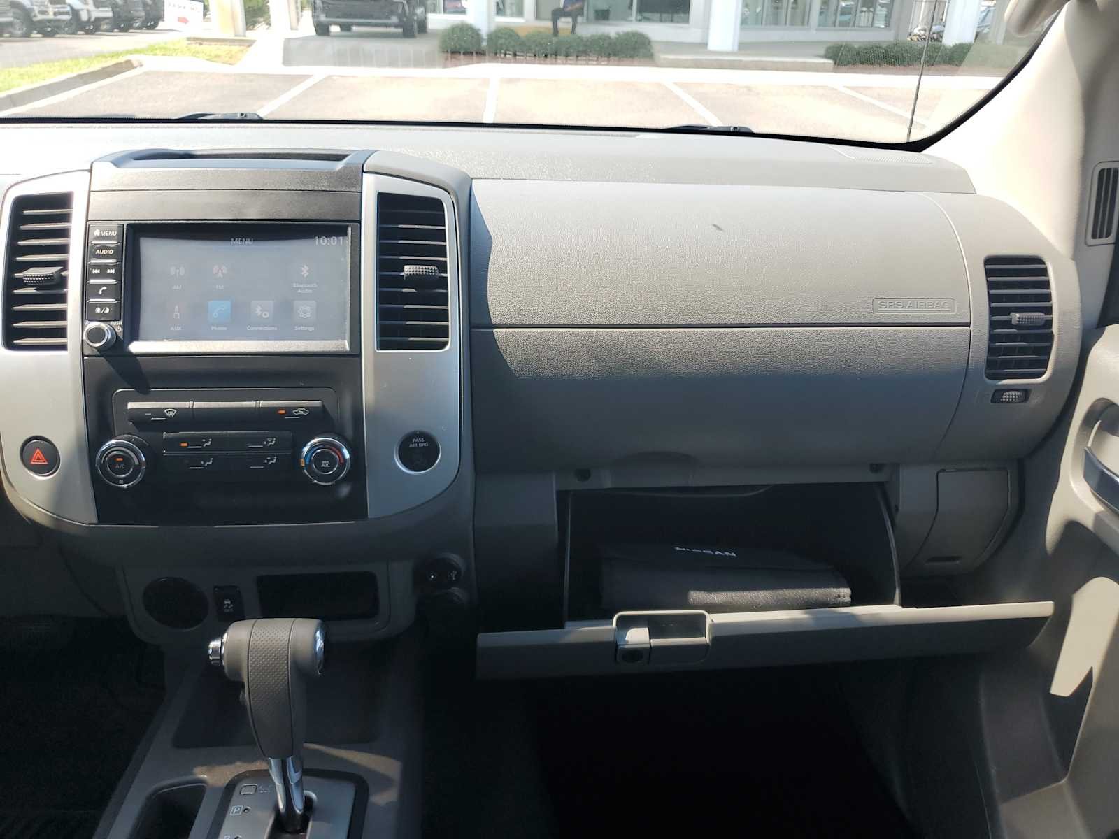 Used 2019  Nissan Desert Runner image 20