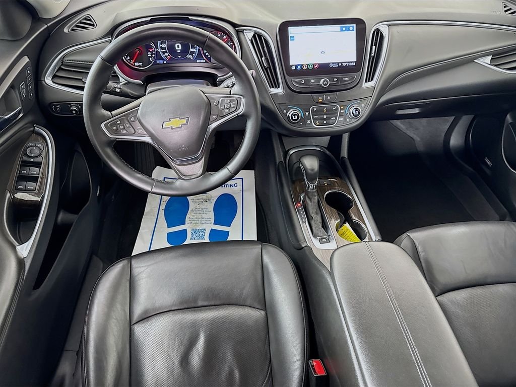Used 2024 Mosaic Black Metallic Chevrolet LT image 27
