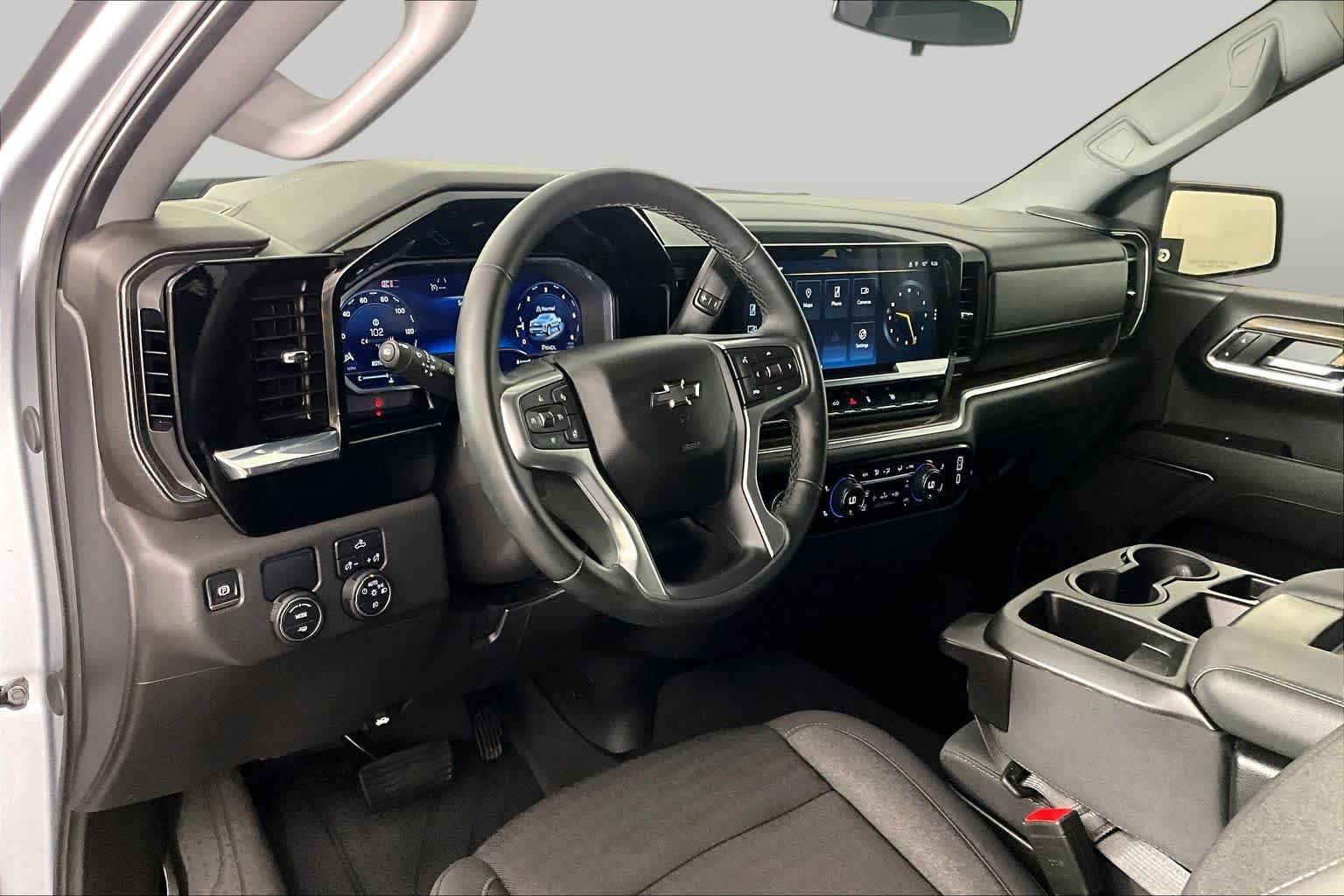 Used 2024 Sterling Gray Metallic Chevrolet RST image 33