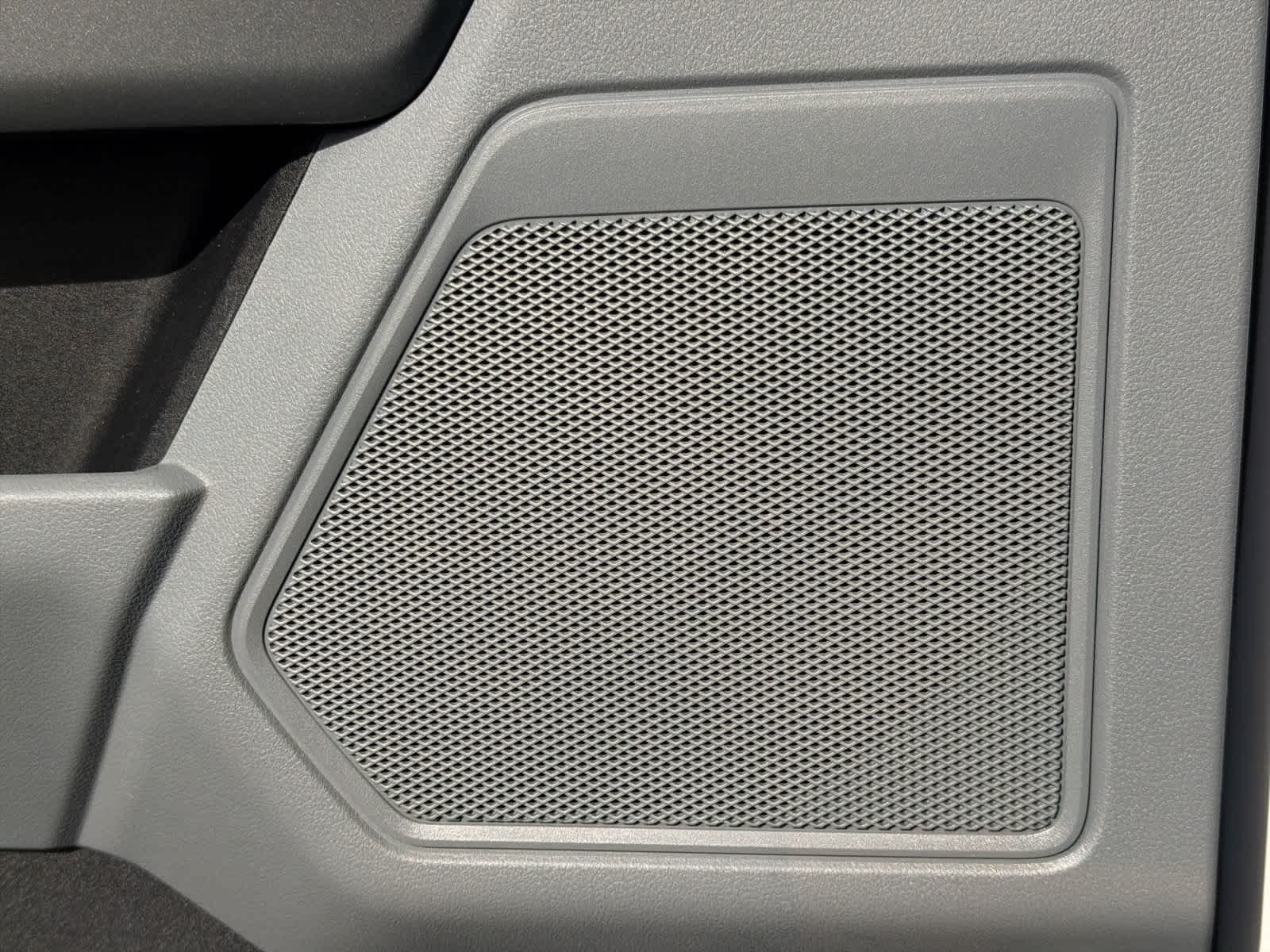 Certified Used 2021 Oxford White Ford XLT image 31