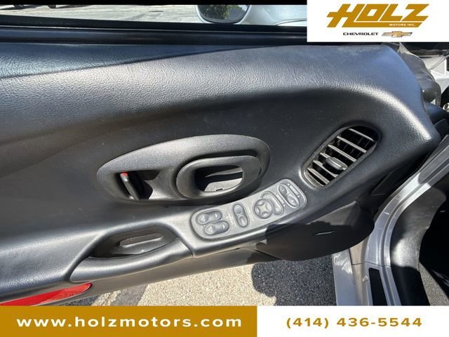 Used 2000 Sebring Silver Metallic Chevrolet 2dr Convertible image 20