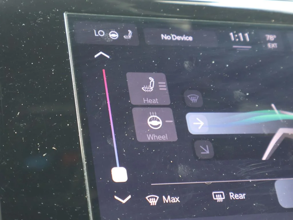 Used 2025 Black Jeep Altitude image 35