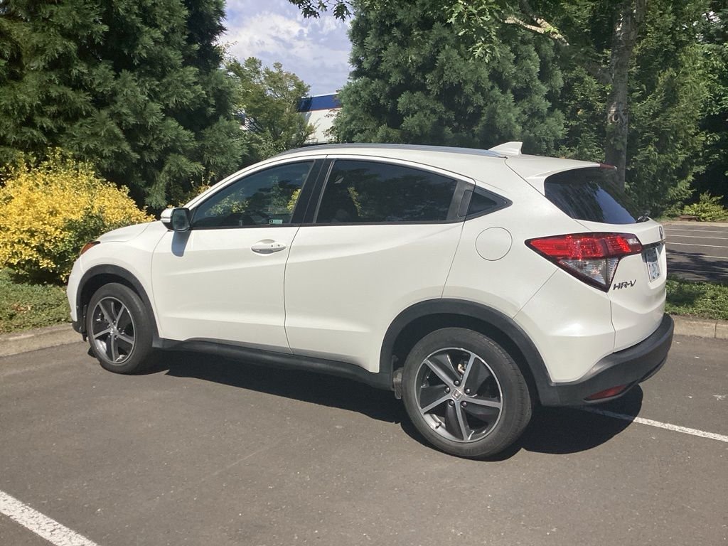 Used 2022 White Honda EX image 8