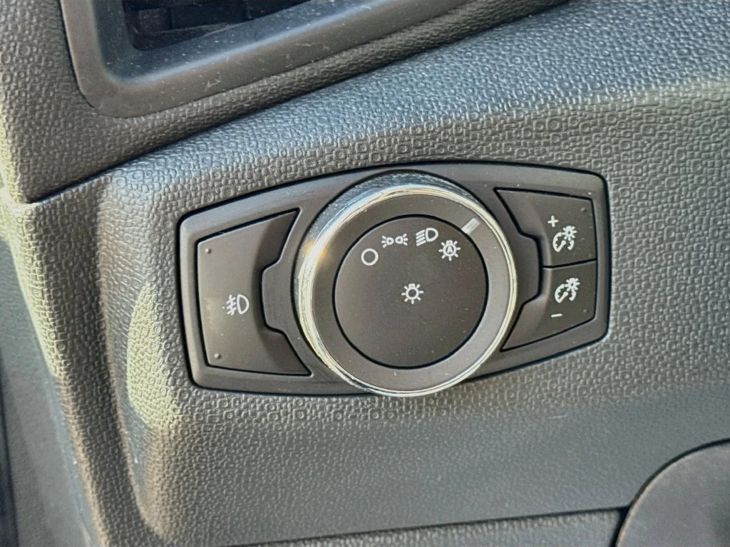 Used 2018 White Ford SE image 10