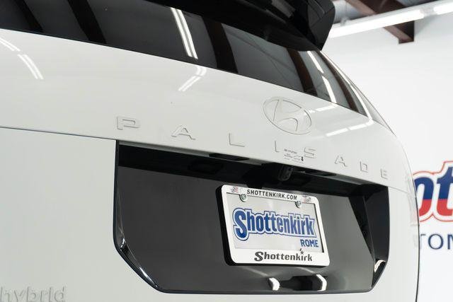 New 2026 White Hyundai Blue SEL 8P image 8