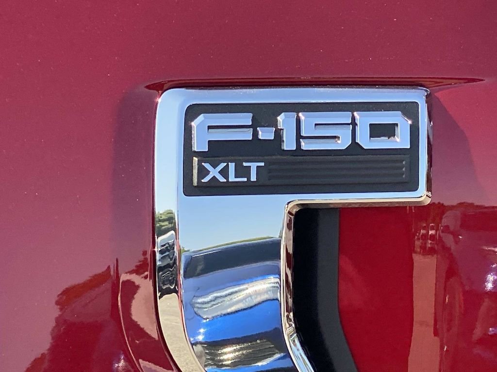 New 2026 Ruby Red Metallic Tinted Clearcoat Ford XLT image 8