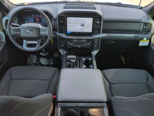 New 2026 Oxford White Ford XLT image 15