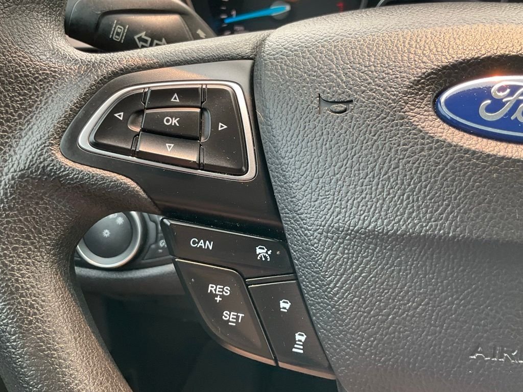 Certified Used 2019 Ruby Red Metallic Ford SE image 5