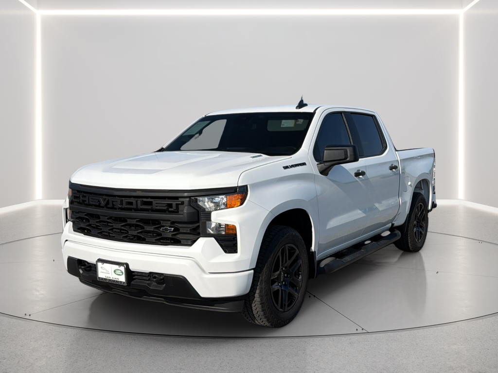 Used 2024 Summit White Chevrolet Custom image 9