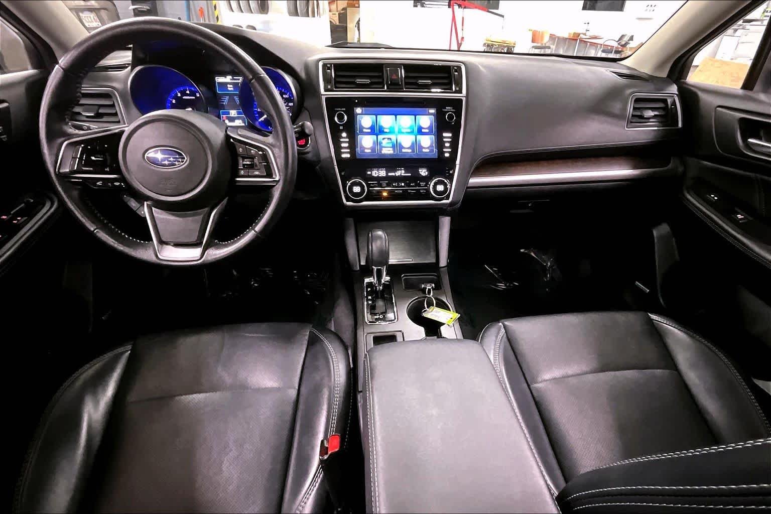 Used 2019 Ice Silver Metallic Subaru Limited image 16