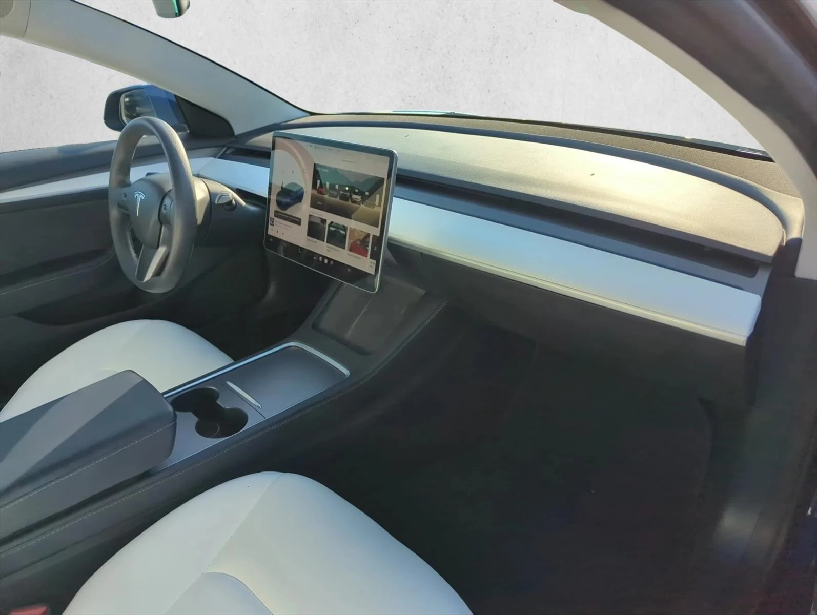Used 2022 Blue Tesla Long Range image 26