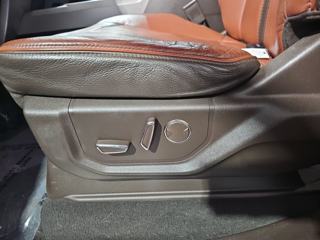 Used 2019 Blue Ford King Ranch image 34