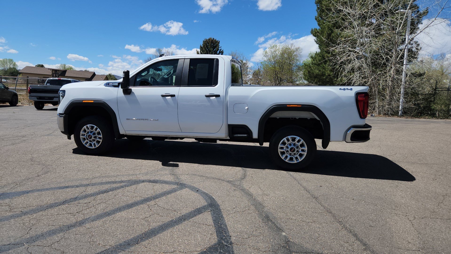 Used 2025 Summit White GMC Pro image 7