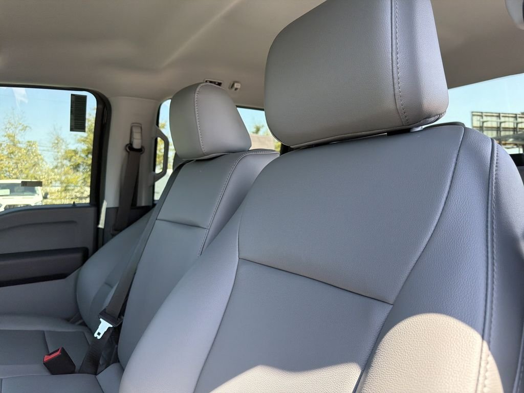 2025 Ford F-250 Super Duty XL - Photo 12
