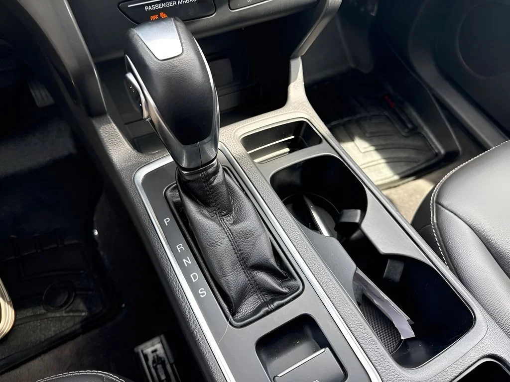 Used 2019 White Ford SEL image 17