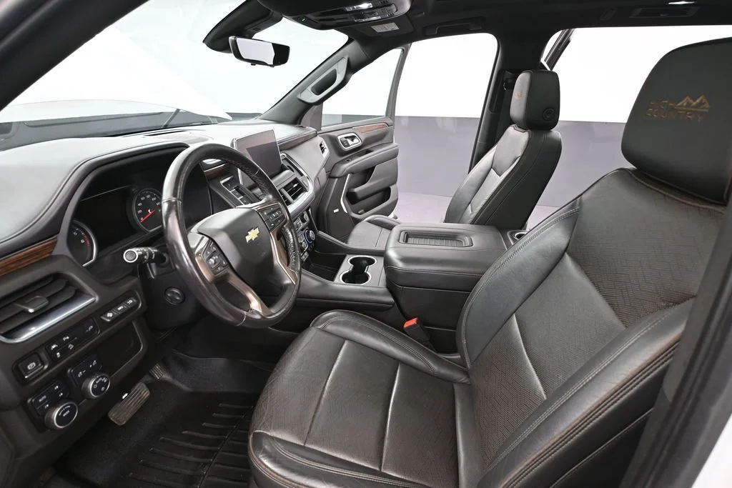Used 2021 White Chevrolet High Country image 25