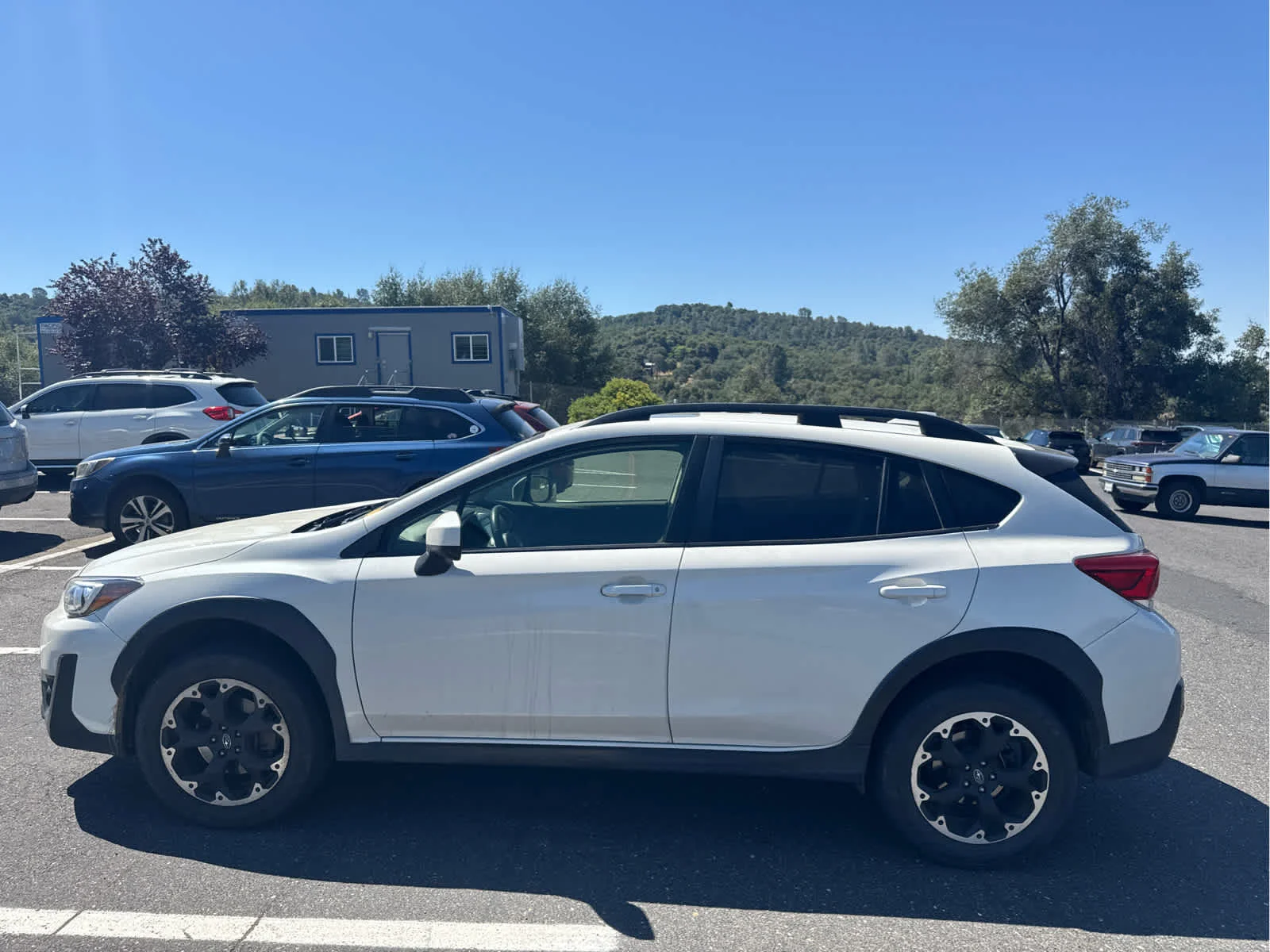Used 2023 Crystal White Pearl Subaru Premium image 8
