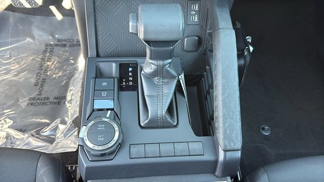 2025 Toyota Tacoma SR5 - Photo 24