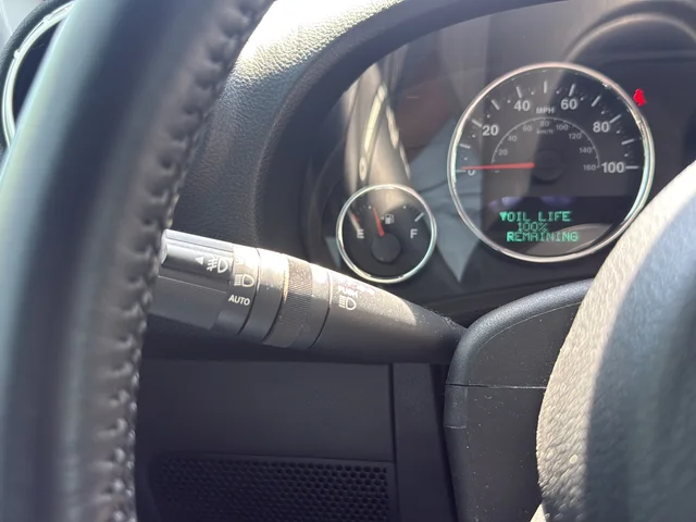Used 2017 White Jeep Unlimited Sahara image 35
