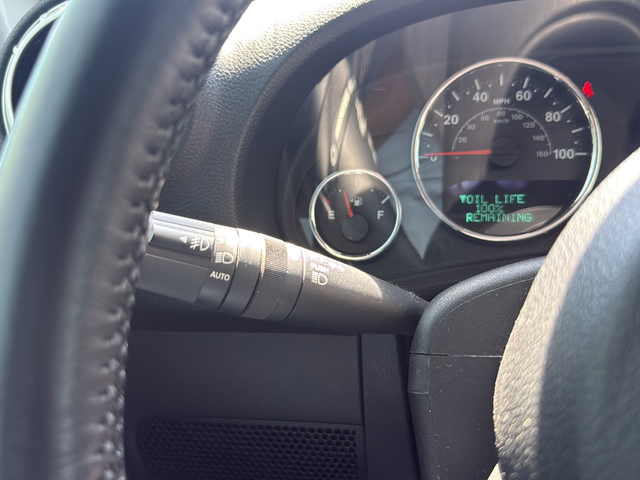 Used 2017 White Jeep Unlimited Sahara image 35