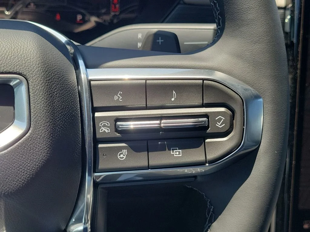 New 2026 Sterling Metallic GMC Elevation image 22