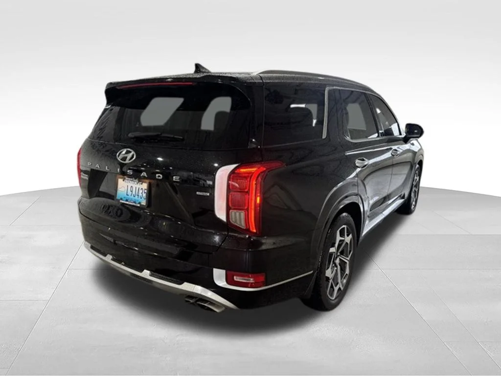 Used 2021 Black Hyundai Calligraphy image 5