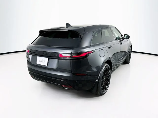 New 2026 Carpathian Gray Land Rover Dynamic SE image 5