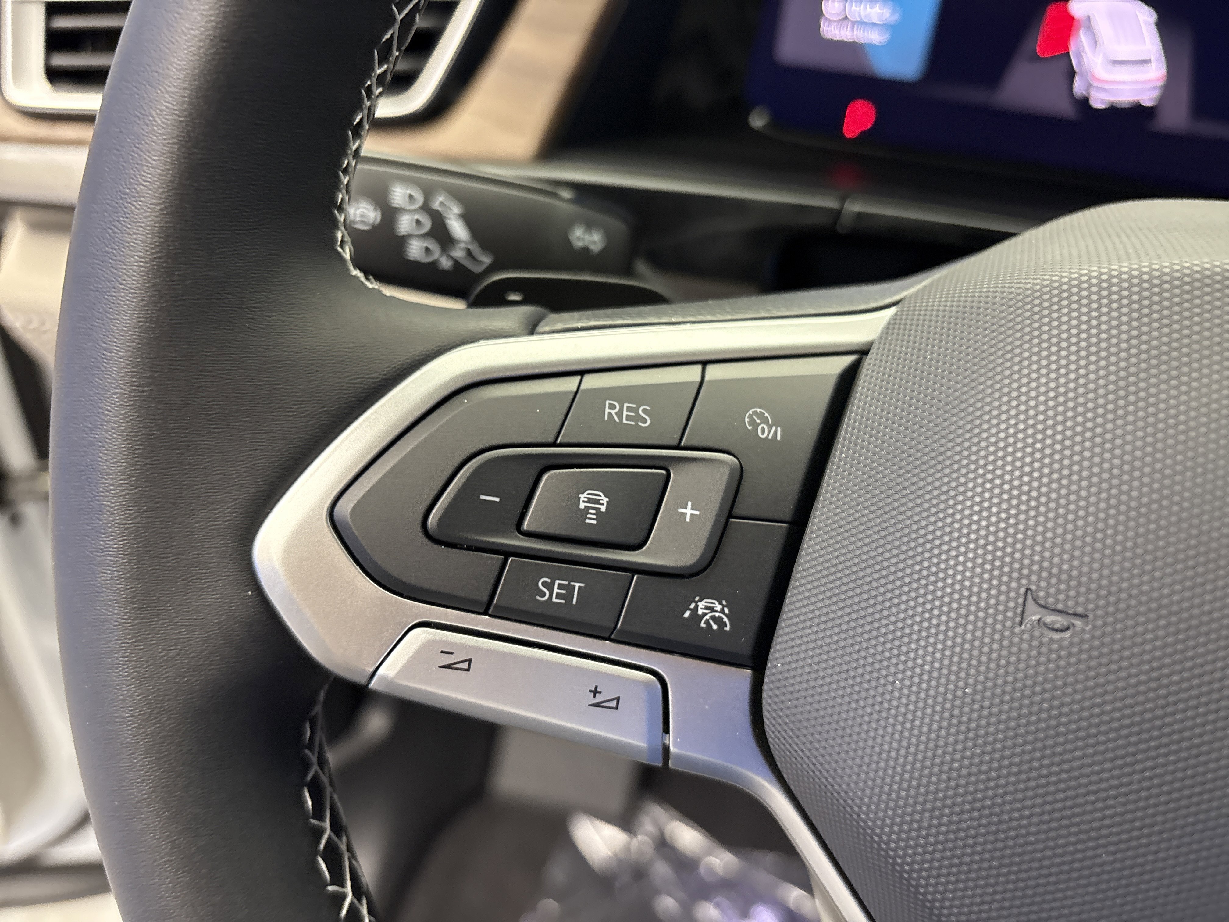 2026 Volkswagen Atlas SE w/Tech - Photo 15