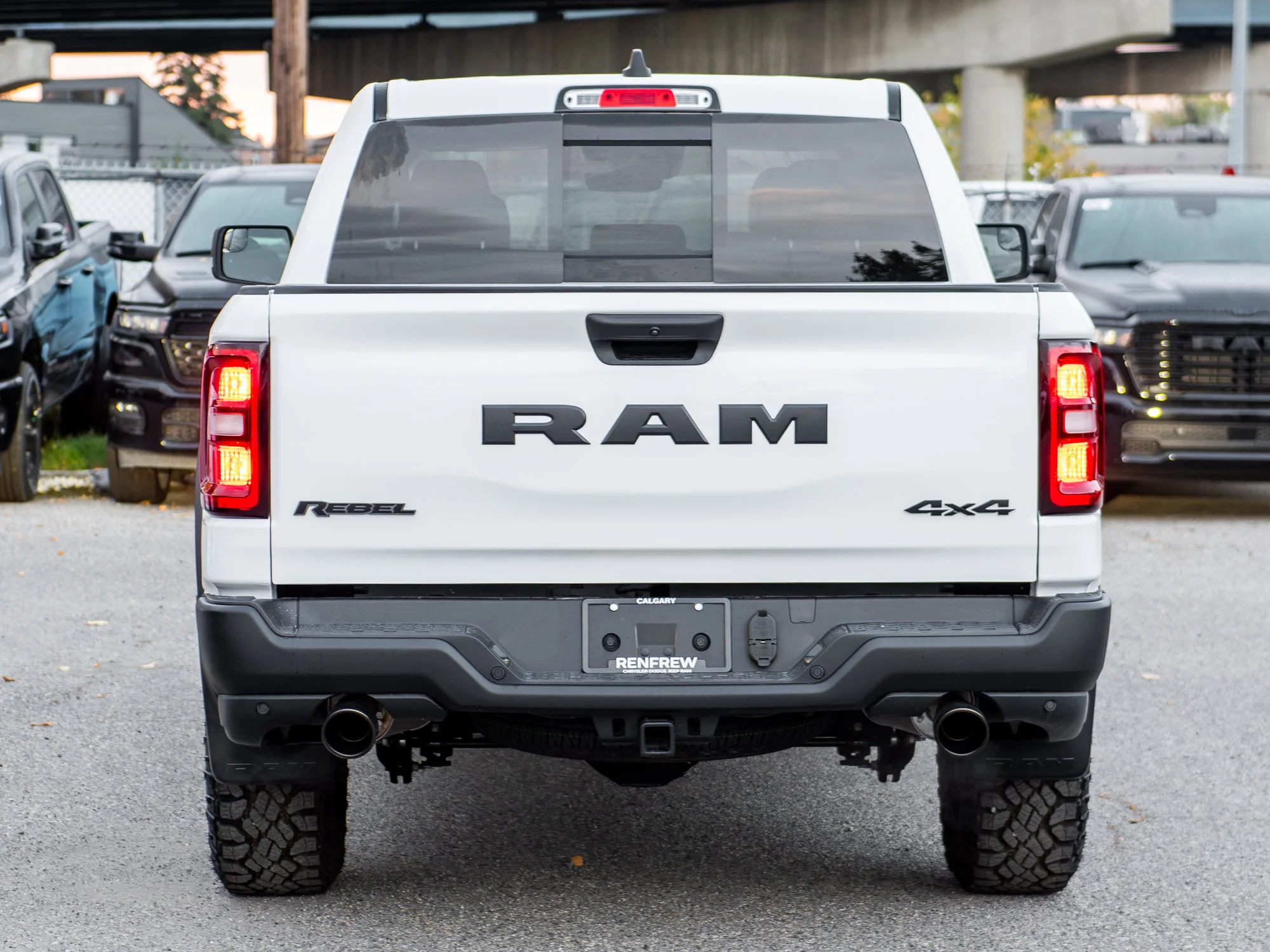 New 2026 White RAM Rebel* Crew Cab 4x4, Heated Seats/Wheel, 33 Inch A/T Tires, Rear Locking Diff image 5