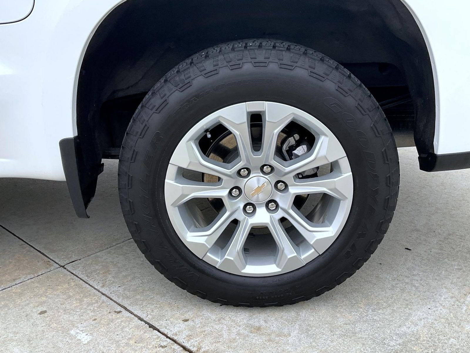 Used 2024 White Chevrolet LTZ image 22