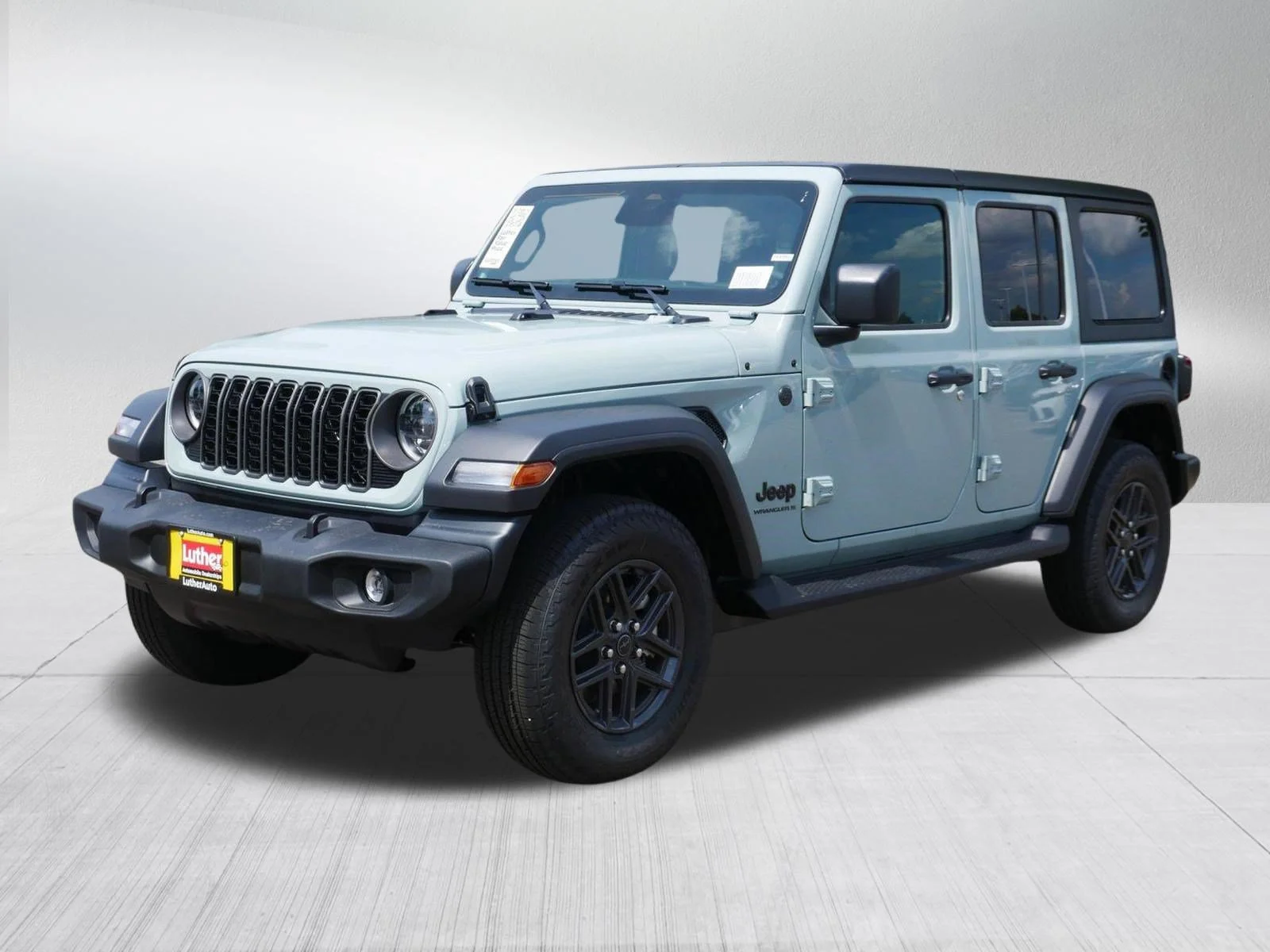New 2026 Earl Clearcoat Jeep Sport S image 3