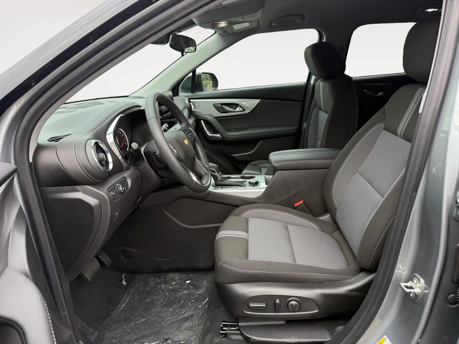 2025 Chevrolet Blazer 2LT - Photo 10