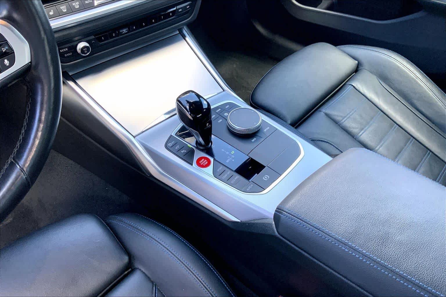 Used 2022 Portimao Blue Metallic BMW M340i image 15