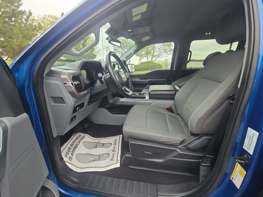 Used 2024 Blue Ford XLT image 23