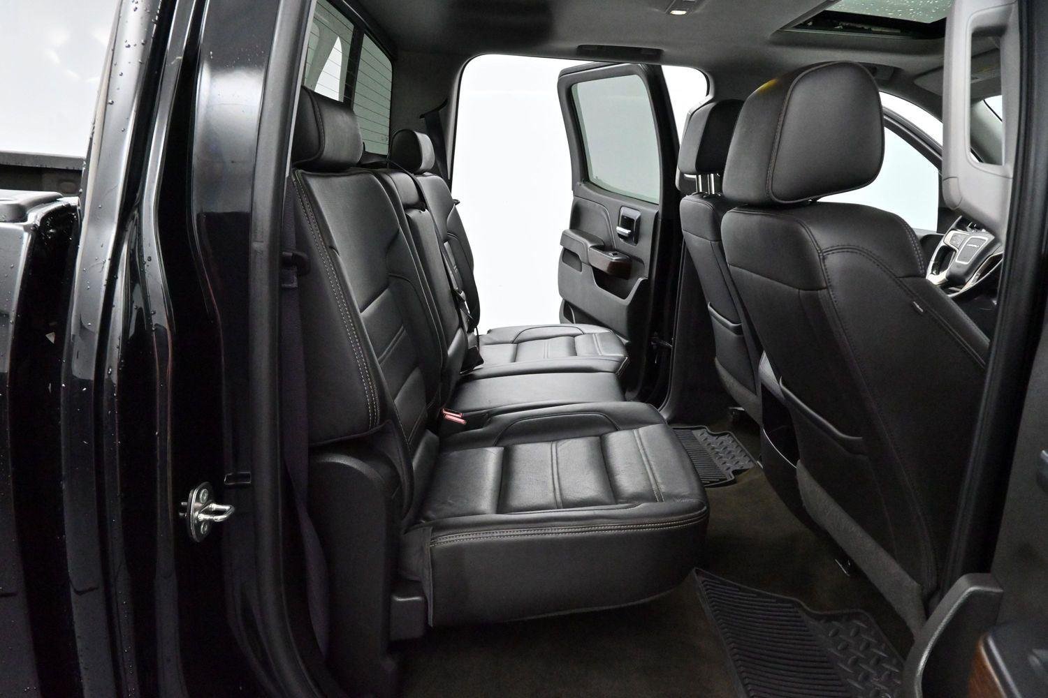 Used 2017 ONYX BLACK GMC Denali image 31