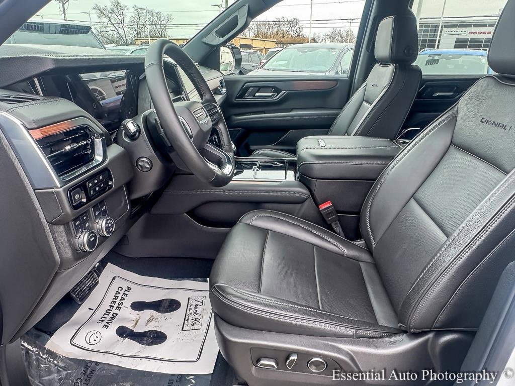 2025 GMC YUKON - Image 8