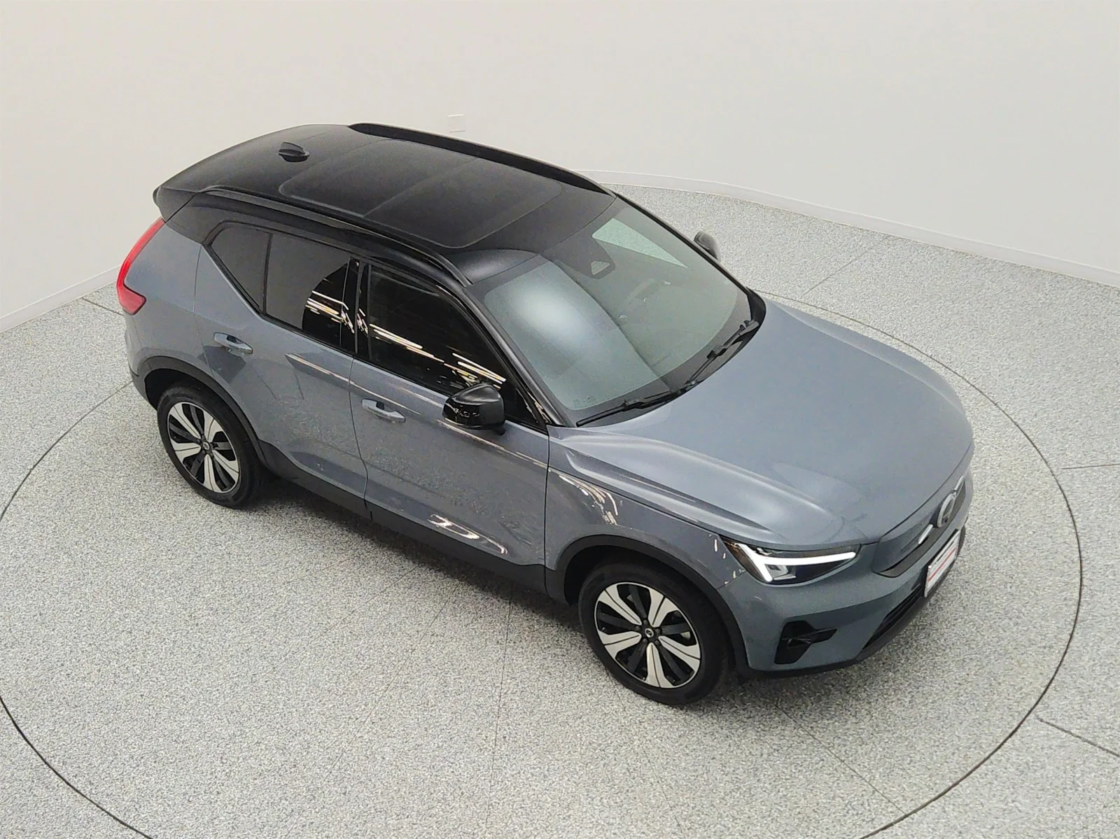 Used 2023 Thunder Grey Metallic Volvo Twin eAWD Plus image 24