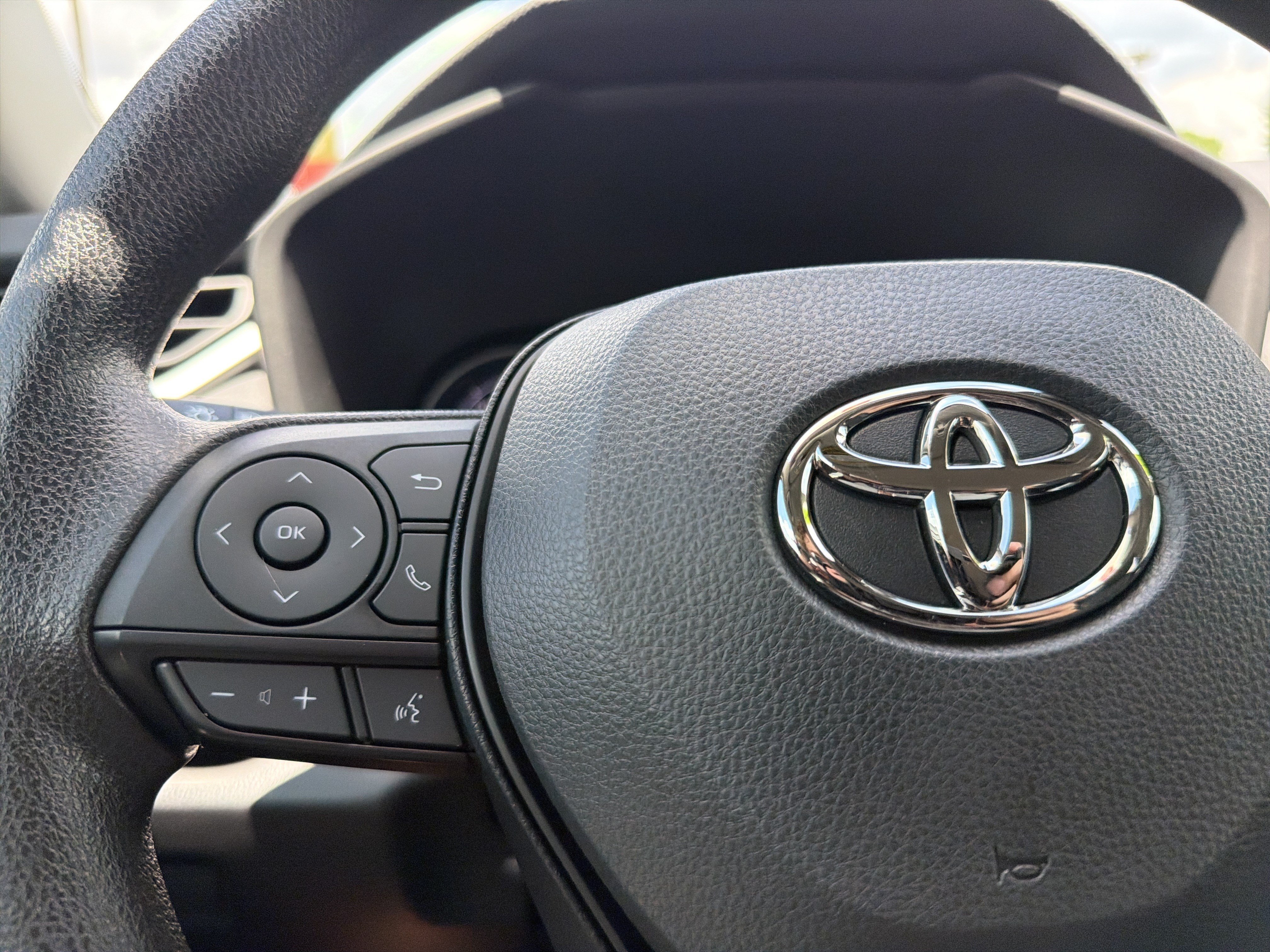 Certified Used 2023 Wind Chill Pearl Toyota LE image 10