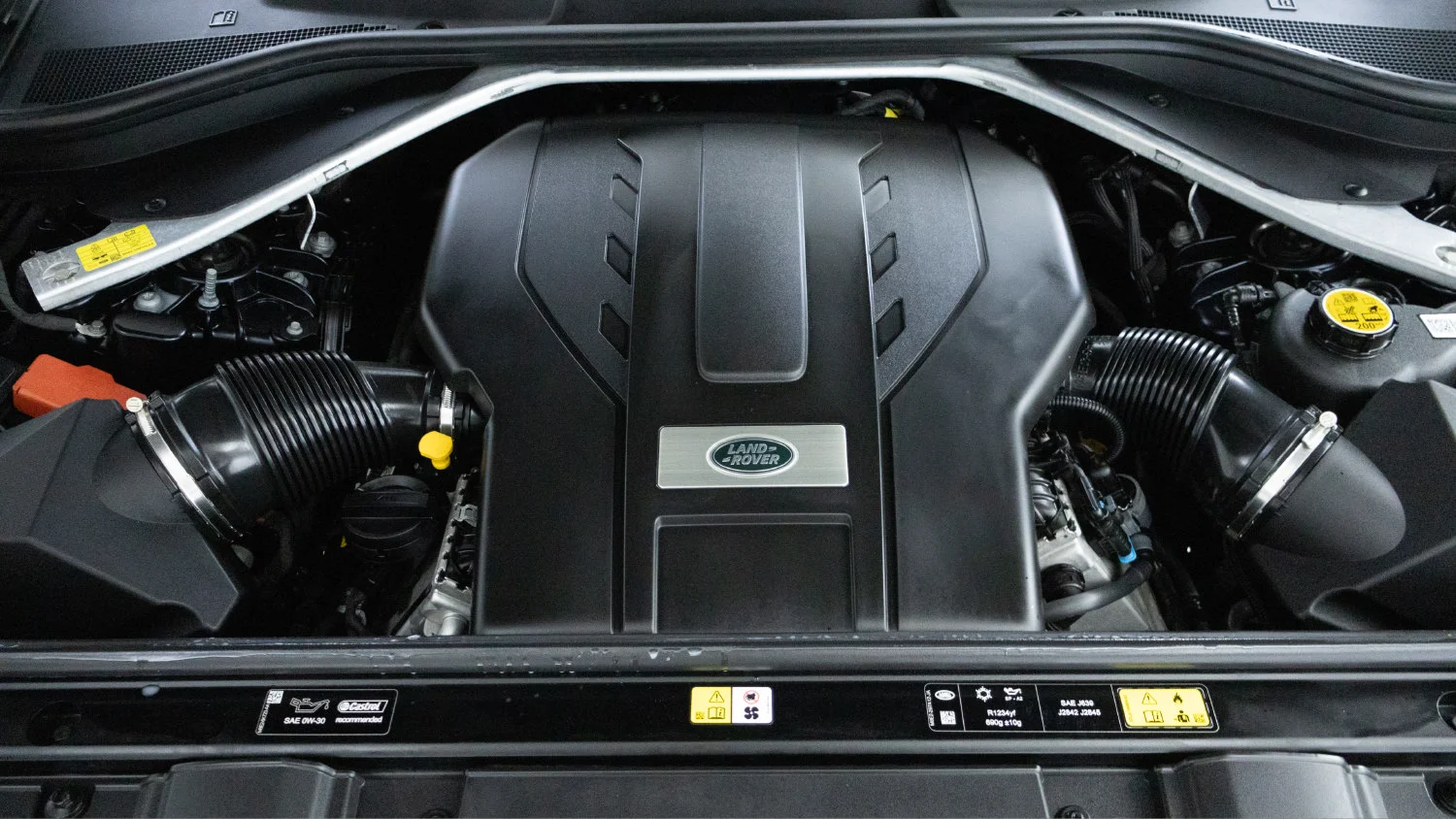 Used 2023 Blue Land Rover P530 SE image 33