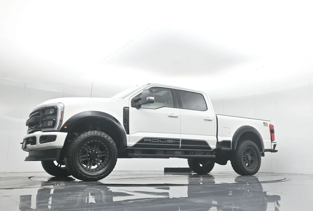 New 2026 Star White Metallic Tri-Coat Ford Lariat image 53