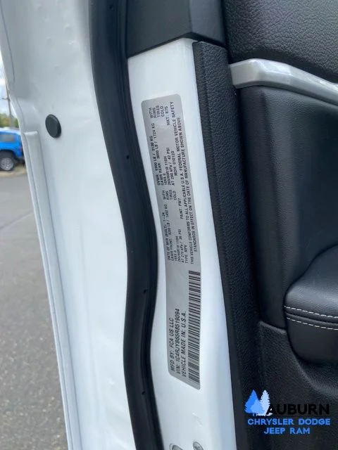 Used 2024 White Jeep 4xe image 36