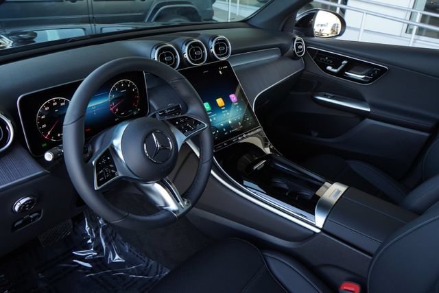 New 2026 Black Mercedes-Benz GLC 300 image 30