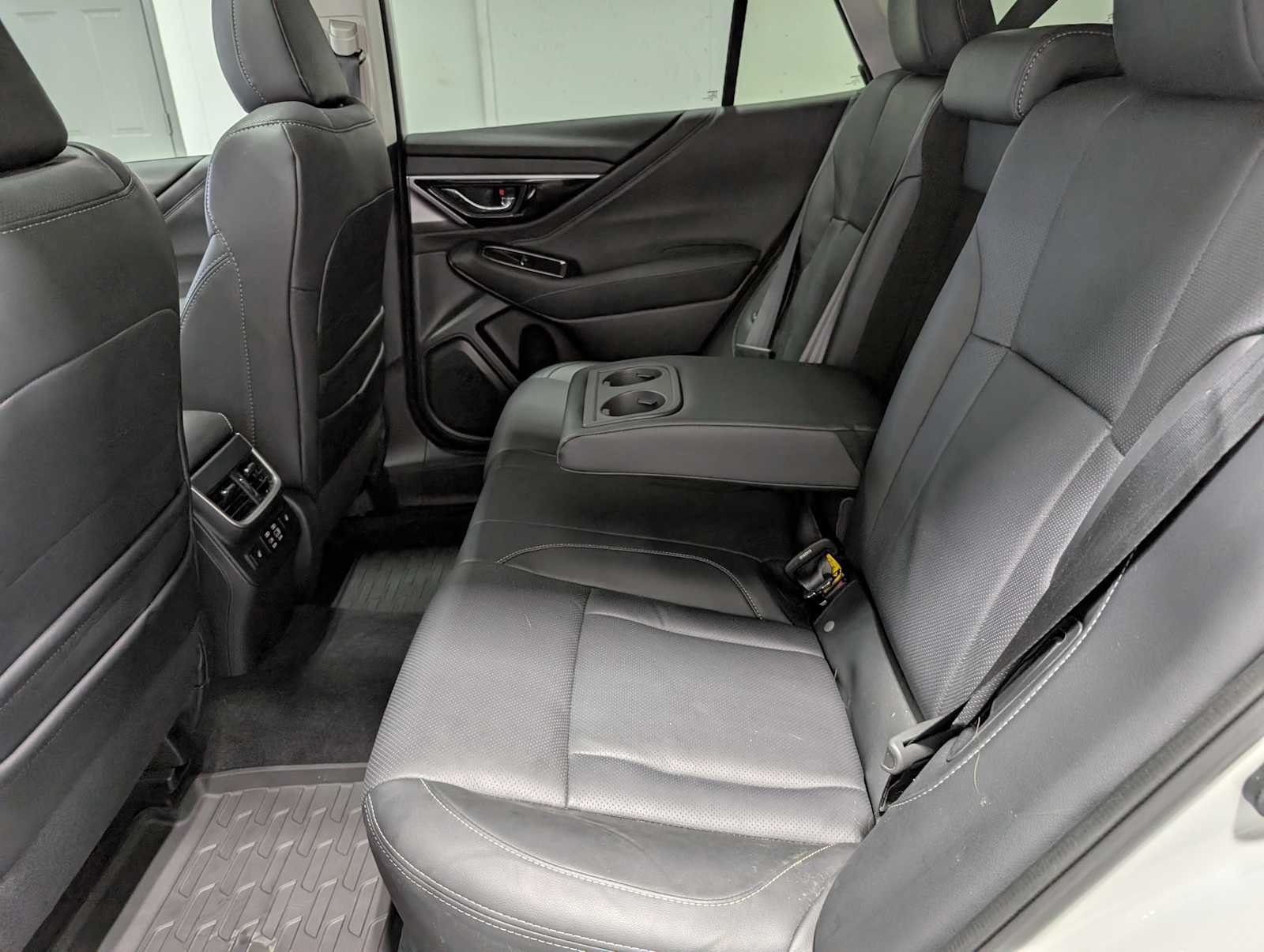 Used 2025 Crystal White Pearl Subaru Limited image 23