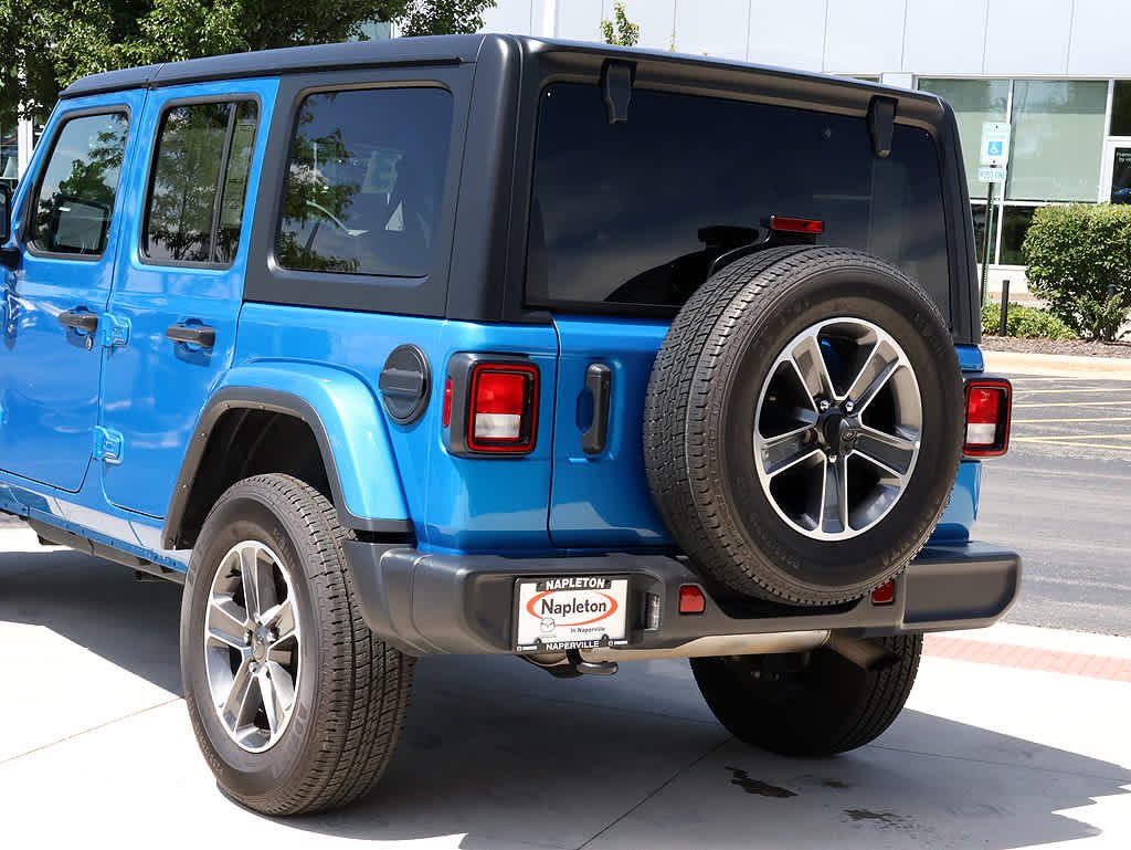 2023 Jeep Wrangler 4-Door Sahara - Photo 8